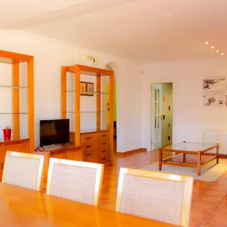 Villa Jacuzzi Garden *